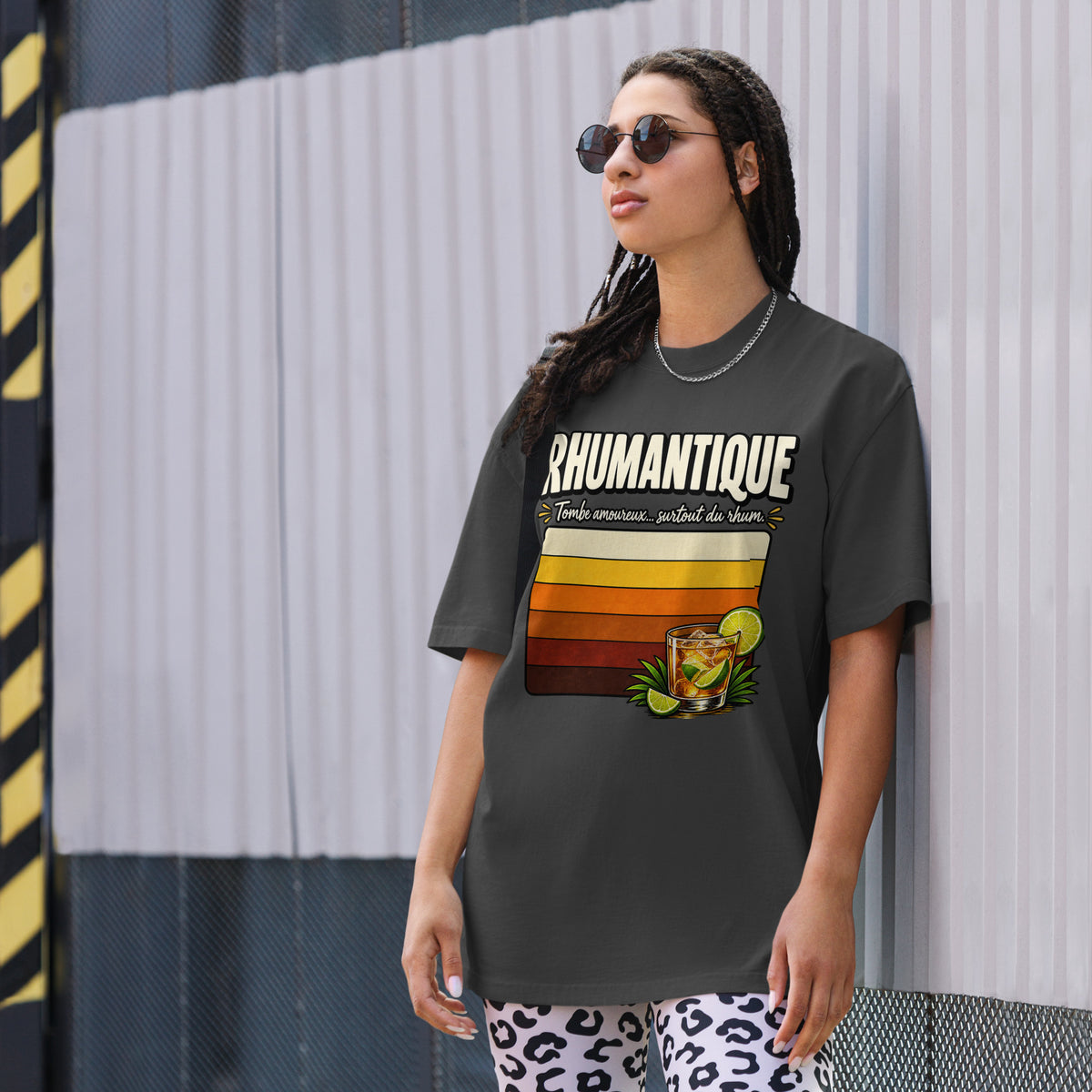 T-shirt oversize Rhumantique noir délavé – vue de face